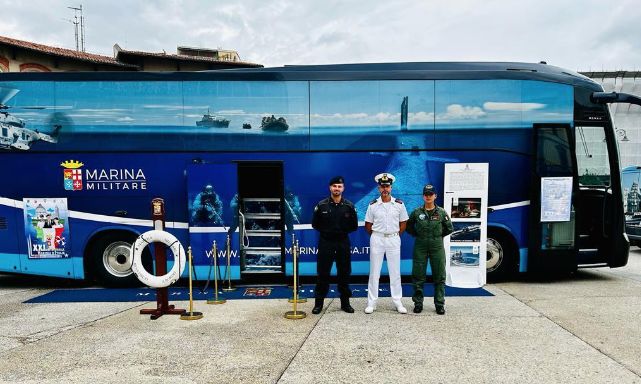 La Marina Militare incontra gli studenti delle scuole novaresi