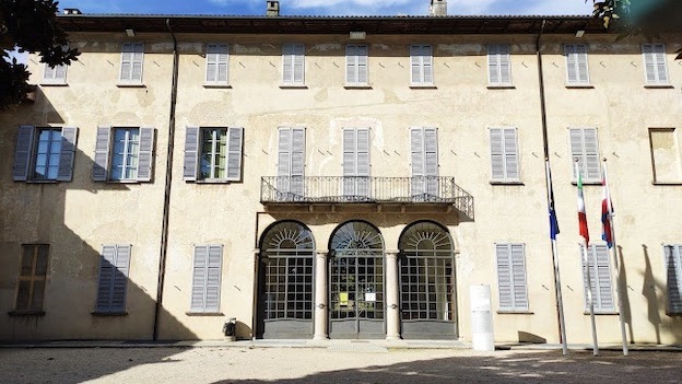 Trecate, riduzione consumi: sospensione temporanea accesso biblioteca 