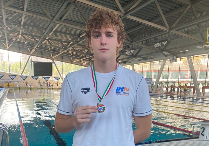 Per i Cadetti e Juniores Libertas Novara 15 medaglie ai Regionali di nuoto