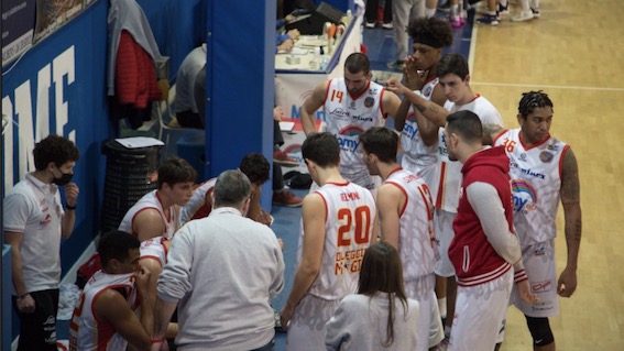 Oleggio Magic Basket, vittoria all'overtime con San Miniato