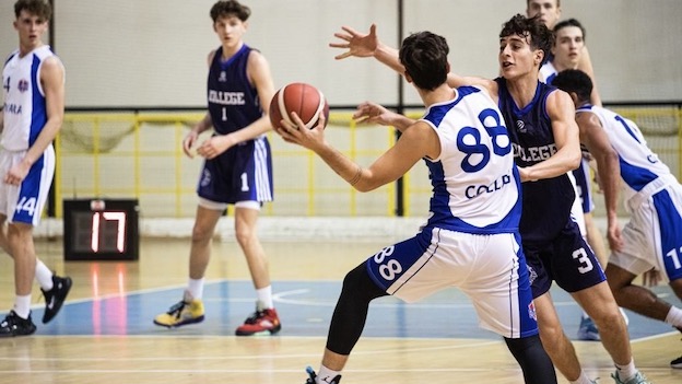 Basket, College Novara: niente da fare nel derby con Borgomanero