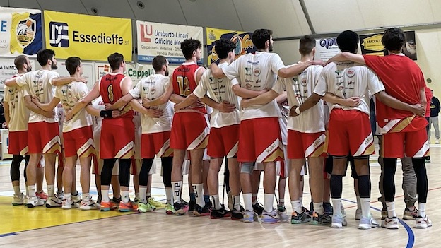 Oleggio Magic Basket, impresa a Piombino