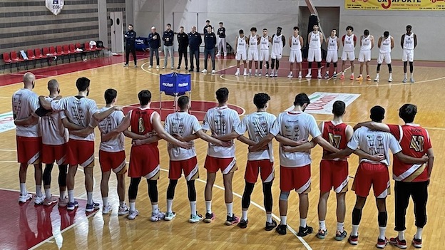 Oleggio Magic Basket, vittoria a Varese