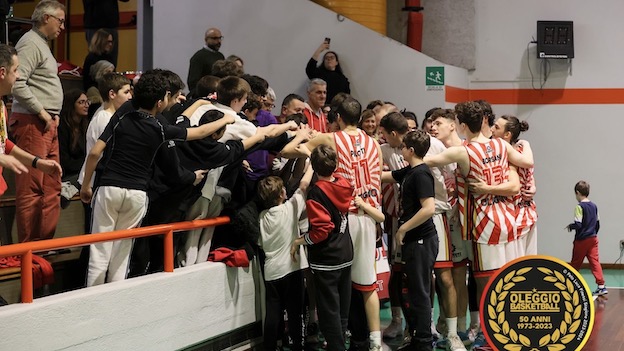 Oleggio Magic Basket, vittoria con Castelfiorentino