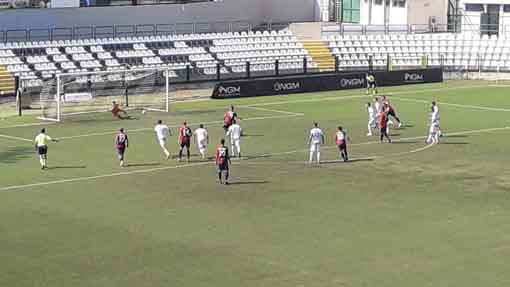 Gozzano: sbaglia un rigore e perde contro il Como