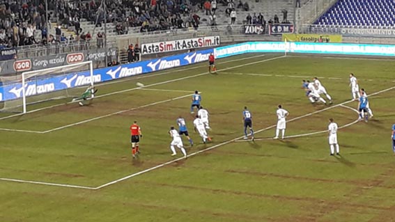 Il Novara vince e convince: 3-0 al Lecco. Foto