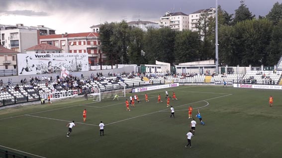 Pro, un gol di Cecconi regala la vittoria con l'Albinoleffe. Foto