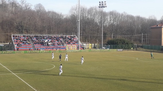 Gozzano, rottura del crociato per Momentè