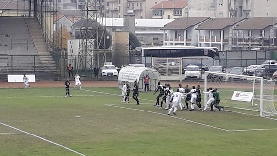 Il Gozzano vince a Casale su rigore