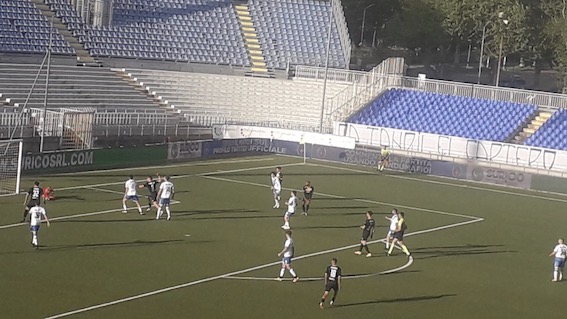 Sconfitta storica per il Novara: 0-5 in casa con il Como