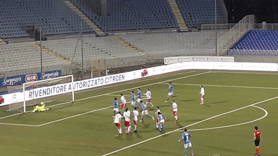 Calcio, super Lanini trascina il Novara