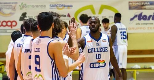 Basket, College Borgomanero domenica ospita la Robur&Fides