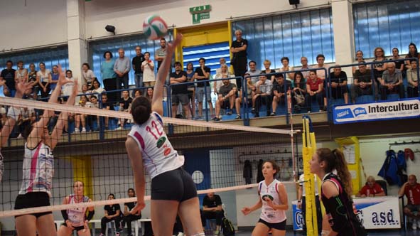 Volley, Serie B2: per la promozione si va alla bella fra Palzola Pavic e Virtus Biella