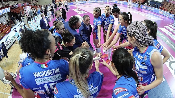 Volley: la Igor lotta, ma lo scudetto va a Conegliano