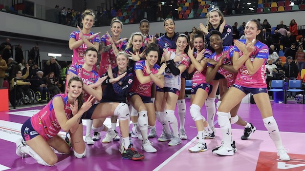 Igor Volley, Scandicci battuta al tie-break