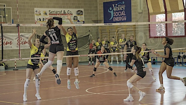 Volley, Serie B1 femminile: salvezza conquistata per Issa con vittoria a Cabiate