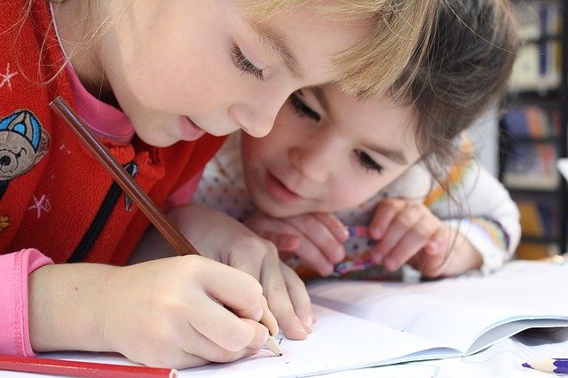 Scuole di montagna: nessuna chiuderà 