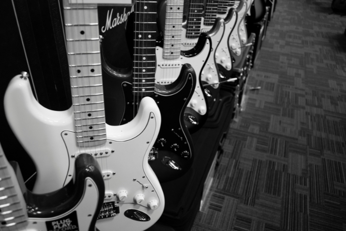 Al Civico di Oleggio il concerto di beneficenza Le origini del rock italiano