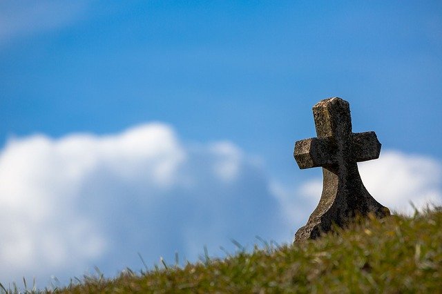 Le messe e le celebrazioni religiose nel Cusio per Ognissanti e per i Defunti 