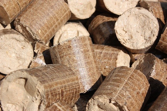 Aiel scrive a Conte: legna da ardere e pellet vanno considerati beni di prima necessità