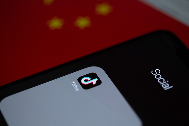 Fondazione Carolina dalla parte del Garante contro i pericoli di TikTok