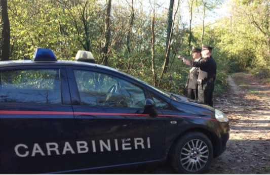 Spaccio di stupefacenti nei boschi di Oleggio: tre persone arrestate dai Carabinieri