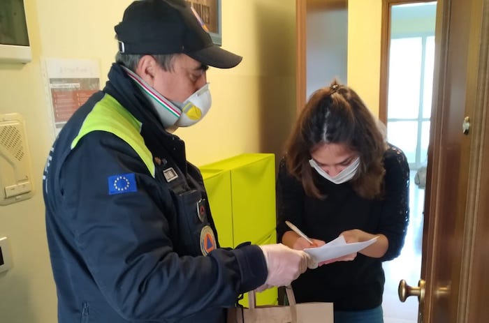Emergenza Covid: consegnate 60mila mascherine a Rsa e 