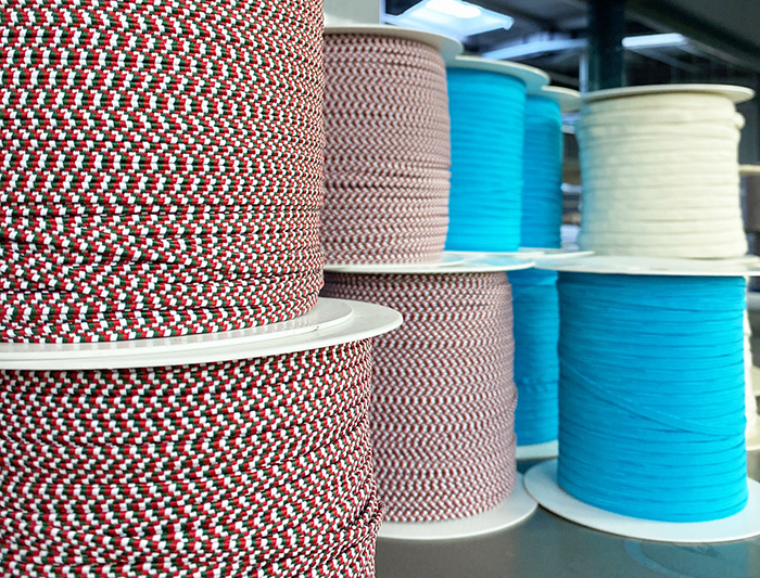  Elastici per le mascherine "made in Ossola": già 100 mila metri donati dalla Manifattura di Domodossola in tutta Italia
