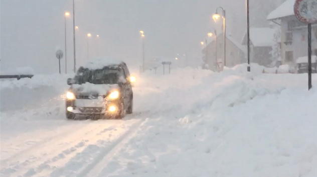 Meteo, in arrivo il “venerdì bianco”. Neve per 18 ore, accumulo sino a 30 cm.