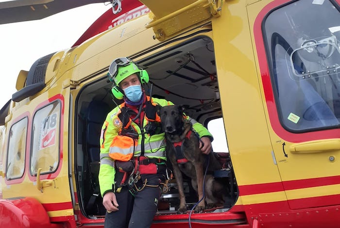 Soccorso alpino: entrano in servizio le unità cinofile da valanga 