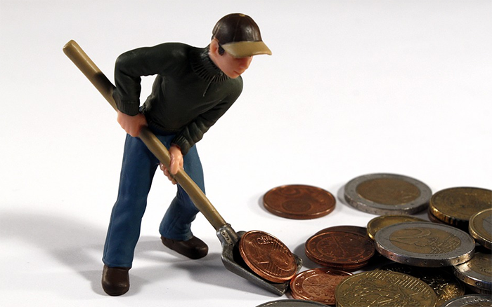 Contributi piemontesi per il Covid: 1852 domande in un giorno “per operazioni finanziarie per esigenza di liquidita”