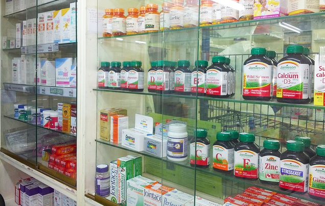 Potenziare le farmacie rurali dei territori, azioni di Uncem e Federfama 