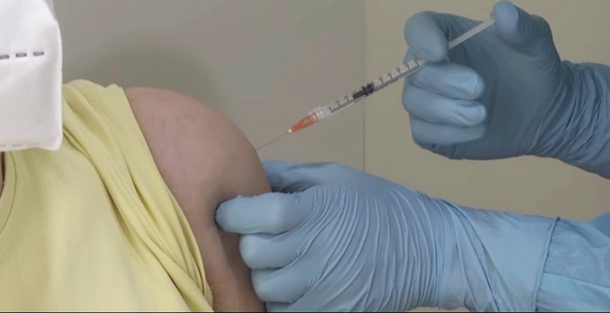 Vaccini: via alle preadesioni per la fascia 60-69 anni 