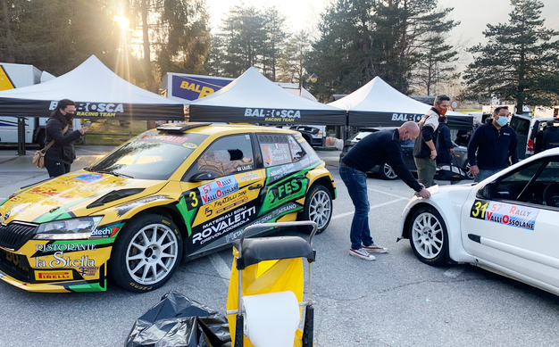 Rombino i motori: è il 57° Rally delle valli Ossolane. Iniziate le verifiche alle auto. In mattinata lo shakedown