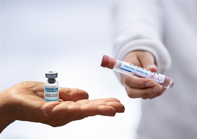 Uncem: bisogna vaccinare subito i sindaci 
