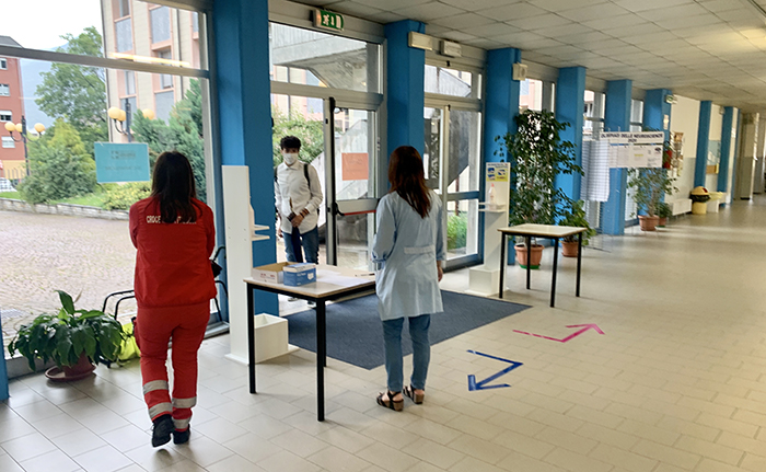 A scuola nessun figlio di...in presenza solo i disabili e le attività di laboratorio