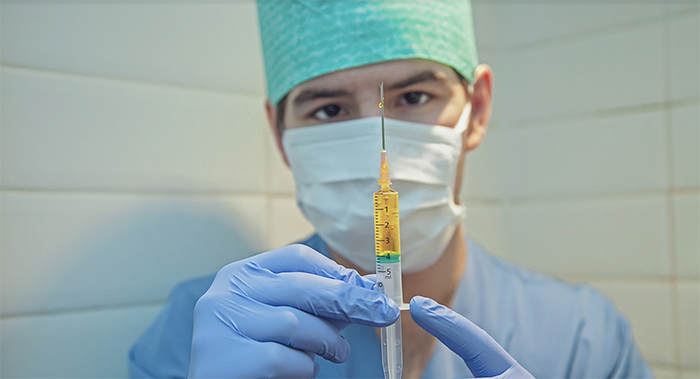 Terze dosi: via in Piemonte per personale sanitario, over 80, ospiti e operatori delle Rsa