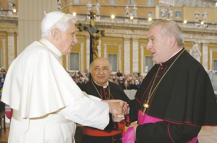 Brambilla: in ogni parrocchia un ricordo per papa Benedetto