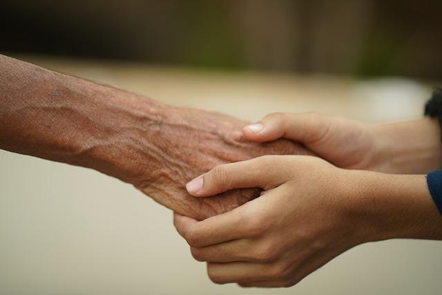 La Regione sigla intesa con gestori delle Rsa piemontesi, possibili duemila assunzioni di personale sanitario impiegato per la pandemia  