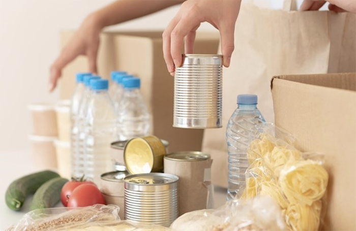 Quasi 2 mila Kg di cibo e prodotti per l’igiene raccolti dai volontari