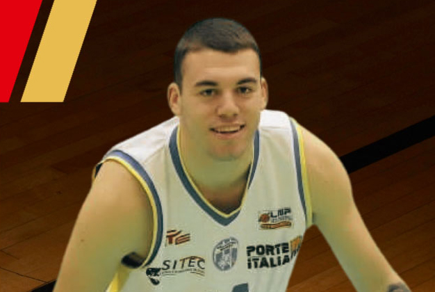 Oleggio Magic Basket: Samuele Telesca blinda il roster degli squali