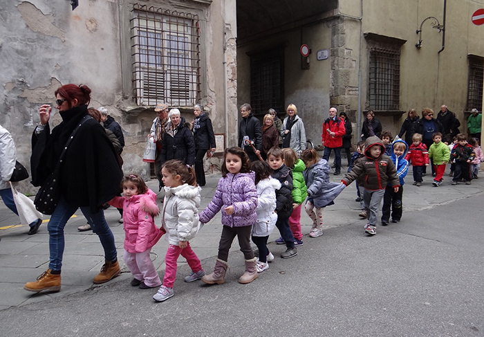 Boca: si ricercano “nonni e nonne vigile" per garantire il servizio pre scuola