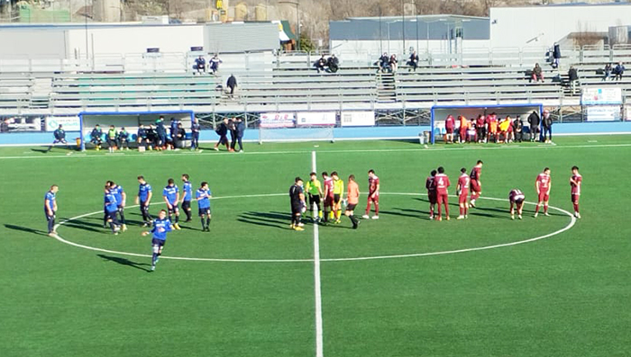 L'Arona recupera il doppio svantaggio sulla Juve Domo (in 9) e vince 3-2 al Curotti