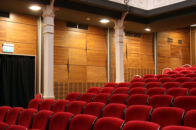 Tutti al cinema, la Regione stanzia 8 milioni per riaprire le sale 