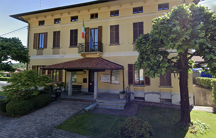 Brovello-Carpugnino: sala consiliare utilizzata come spazio di coworking 