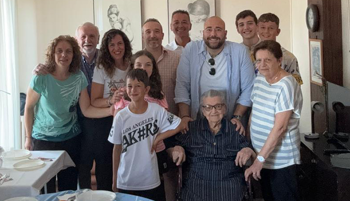 Festa per i 102 anni di Adalgisa Ardizio