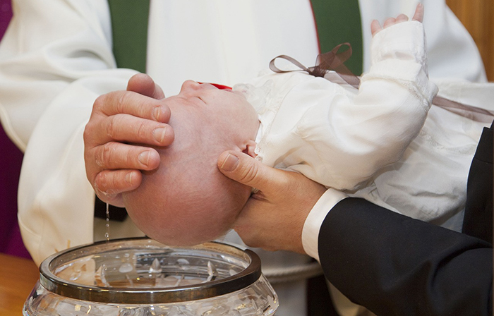 Sacramenti non validi: la Chiesa tenta di correre ai ripari. Di Carlo Crapanzano 