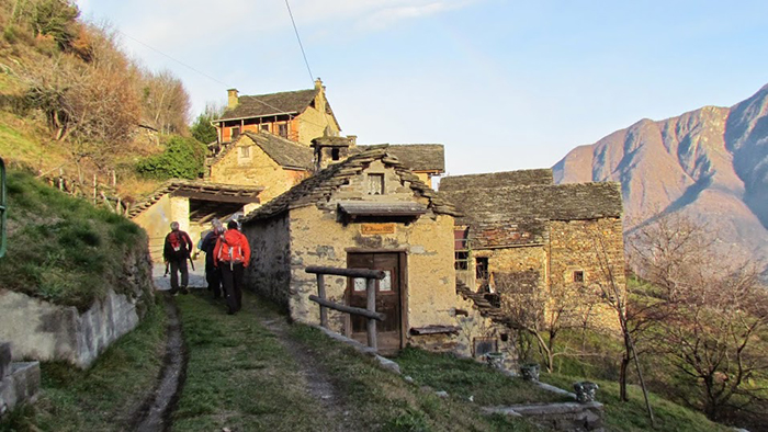 La via dei torchi e dei mulini a Sogno. In gita con Gianpaolo Fabbri