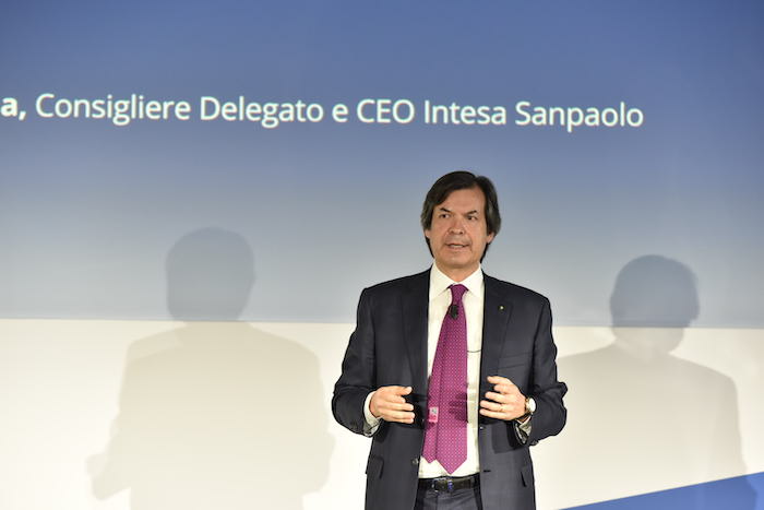 Intesa San Paolo dona 100 milioni per rafforzare il servizio sanitario nazionale