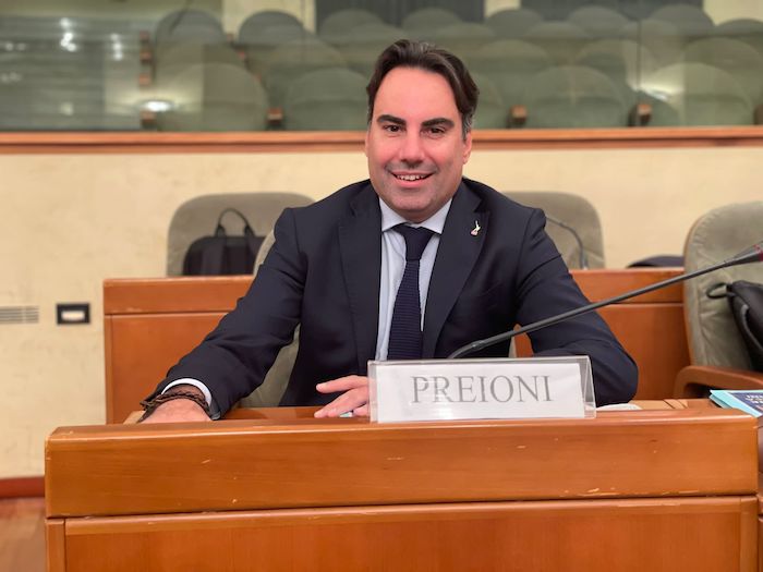Indennità aggiuntive a medici e infermieri che operano in territori di montagna